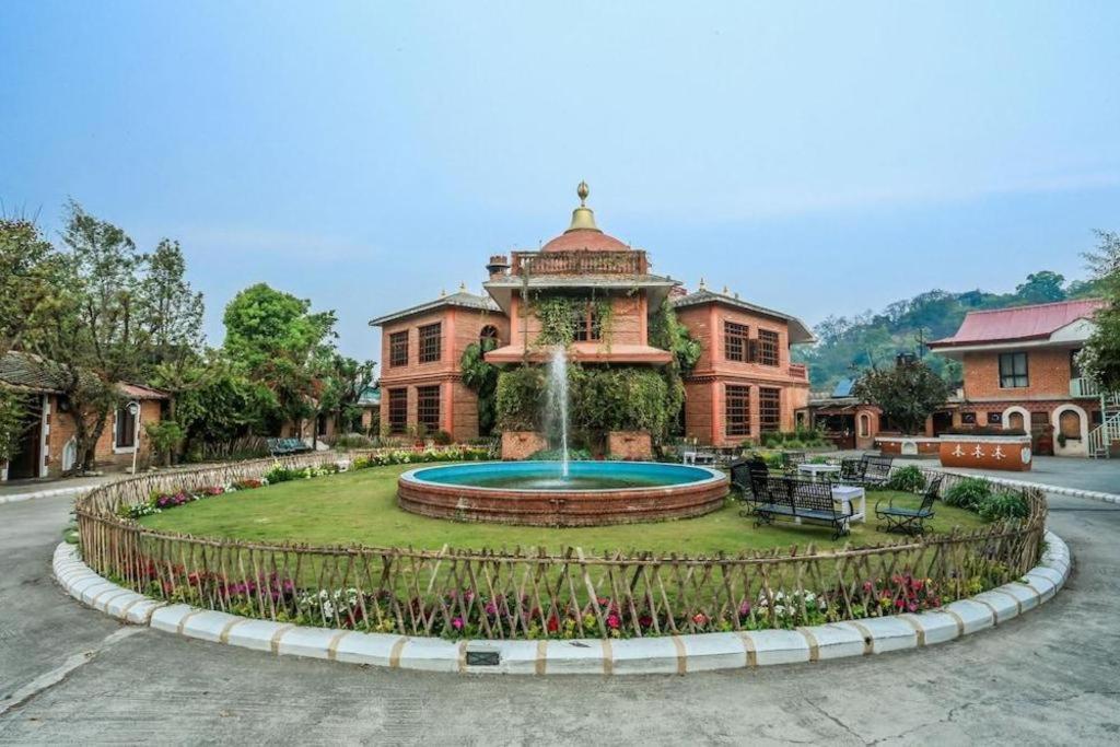Grand Norling Hotel'S Resort Kathmandu Exteriör bild