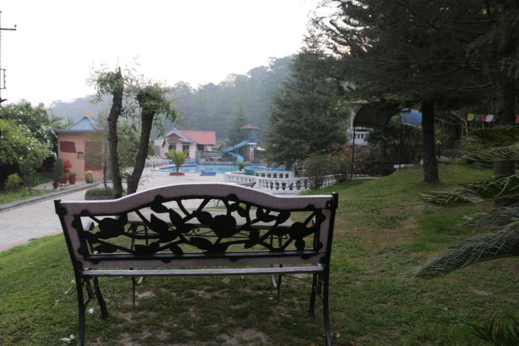 Grand Norling Hotel'S Resort Kathmandu Exteriör bild